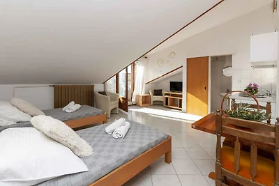 Ferienwohnung mit Balkon und Grill