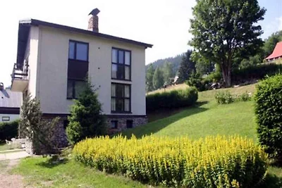 Ferienhaus mit Gartengrill direkt an