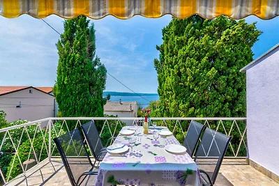Ferienwohnung mit Balkon und Klimaanlage