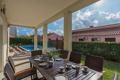 Villa mit Privatpool