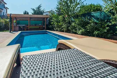 Ferienhaus mit Klimaanlage und Pool