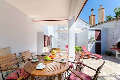 Ferienhaus mit Klimaanlage und Aussenpool