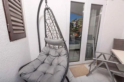 Studio mit Balkon und Pool