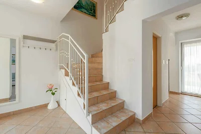 Ferienhaus mit schönem Garten in ruhiger Lage