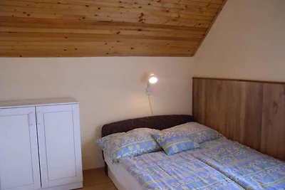 Ferienhaus mit 2 Terrassen und Pool in der Nä