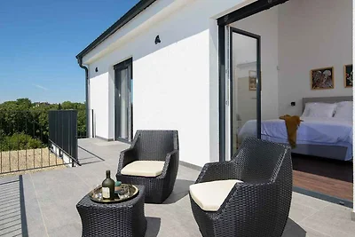 Villa mit Klimaanlage und Pool