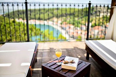 Ferienwohnung mit Balkon und Pool