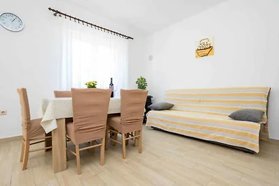 Ferienwohnung mit Balkon und Klimaanlage