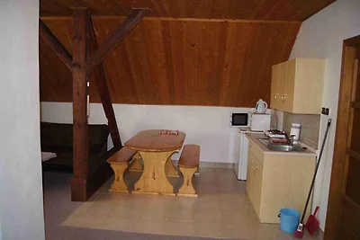 Ferienwohnung mit WLAN, gepflegtem Garten, Te