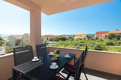 Ferienwohnung mit Balkon und Klimaanlage