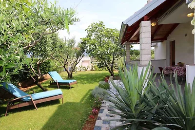 Ferienwohnung mit Terrasse und Klimaanlage