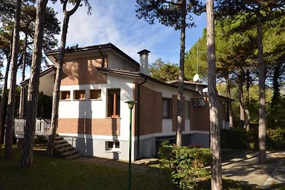 Ferienwohnung mit Klimaanlage und Balkon