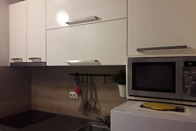 Studio-Apartment A2 mit Balkon 500 m vom Meer