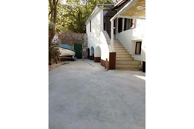 Ferienwohnung in ruhiger Lage mit Terrasse