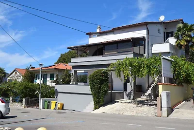 Ferienwohnung mit Grillmöglichkeit und Balkon