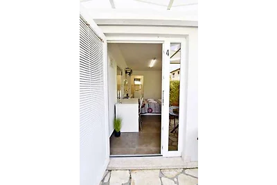 Studio nah am meer, mit pool und jacuzzi