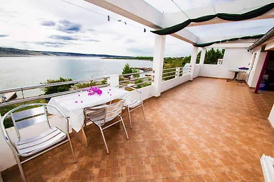 Ferienwohnung mit Terrasse und Meersicht