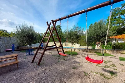 Ferienwohnung mit Balkon und Pool