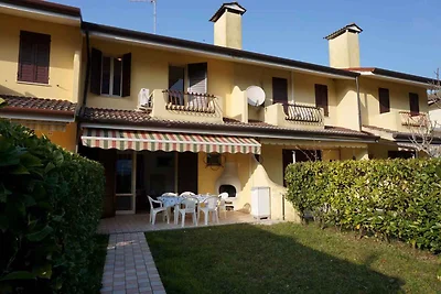 Ferienhaus im Feriendorf mit Schwimmbad