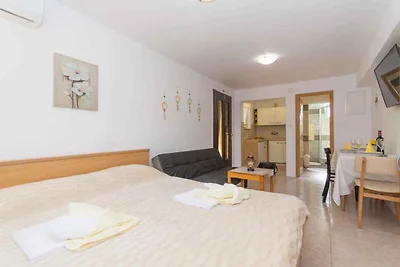 Appartamento Vacanza con famiglia Njivice