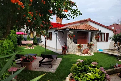 Ferienhaus mit Mikrowelle und SAT-TV