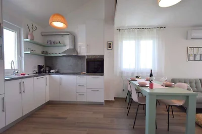 Ferienwohnung mit Balkon und Grill