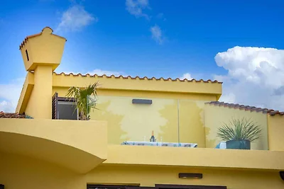 Ferienhaus mit Aussenpool, Klimaanlage und
