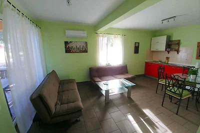 Ferienwohnung mit Aussenpool und WLAN