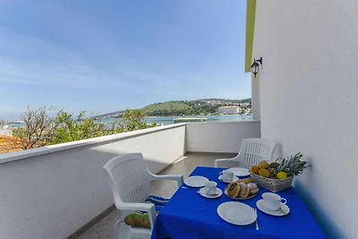 Ferienwohnung mit Balkon und Meerblick