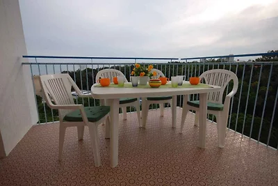 Ferienwohnung mit Klimaanlage und Balkon