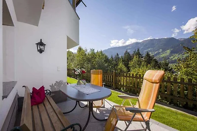 Ferienwohnung mit Terrasse im Skigebiet