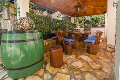 Appartamento Vacanza con famiglia Lokva Rogoznica