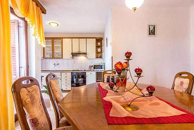 Ferienwohnung mit grossem überdachtem Balkon