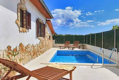 Ferienhaus mit eigener Terrasse und Pool