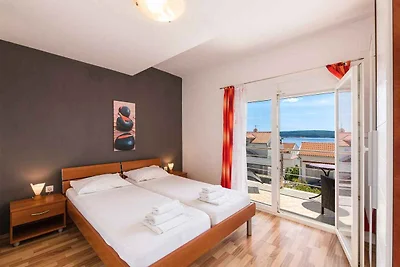 Ferienwohnung mit Swimmingpool und Klima