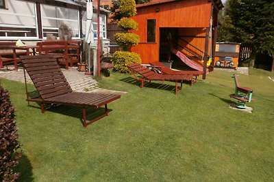 Ferienhaus mit Schwimmbad, Trampolin, Minigol