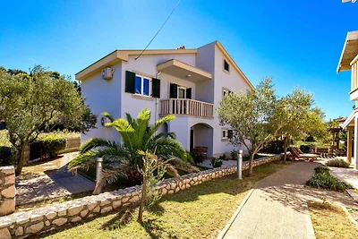 Ferienwohnung mit Pool in Palit ****