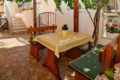 Ferienwohnung mit Balkon und Klimaanlage
