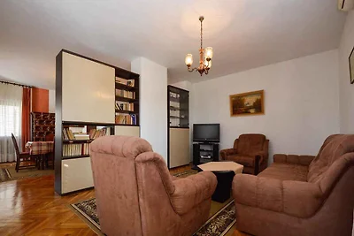 Ferienwohnung mit Klimaanlage und Balkon