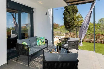 Villa mit Klimaanlage und Pool