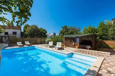 Ferienhaus mit Pool und Sauna