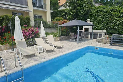 Ferienwohnung mit Pool und in Meernähe