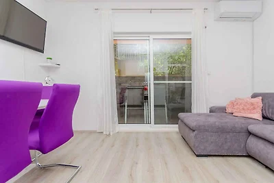 Ferienwohnung mit Klimaanlage und Terrasse in