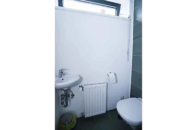 Ferienwohnung direkt am Wasser mit eigenem St