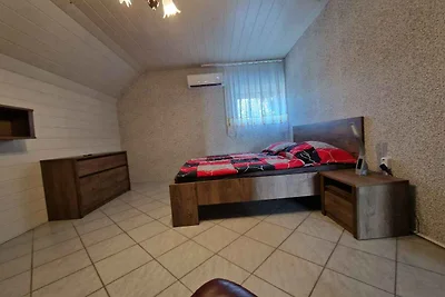 Ferienwohnung mit grossen Garten und Terrasse