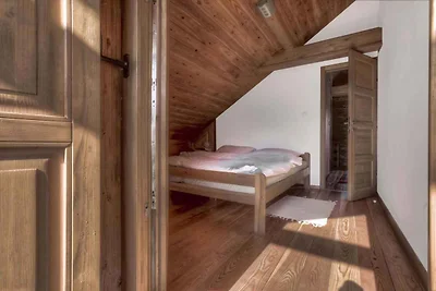 Ferienhaus mit Aussenpool und Garten