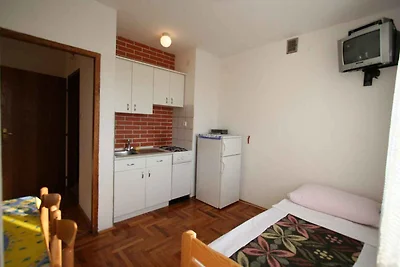 Ferienwohnung mit Klimaanlage und Balkon