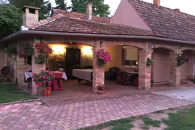 Ferienhaus mit Waschmaschine und Ofen im