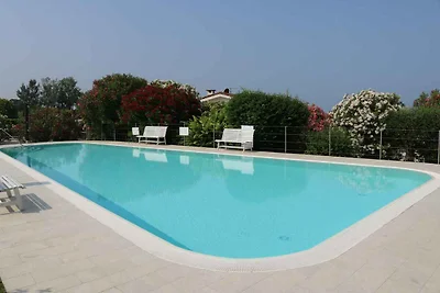 Ferienwohnung mit Terrasse und Kamin