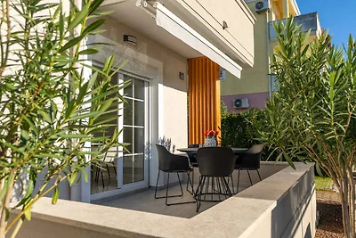 Ferienwohnung mit Terrasse und Klimaanlage